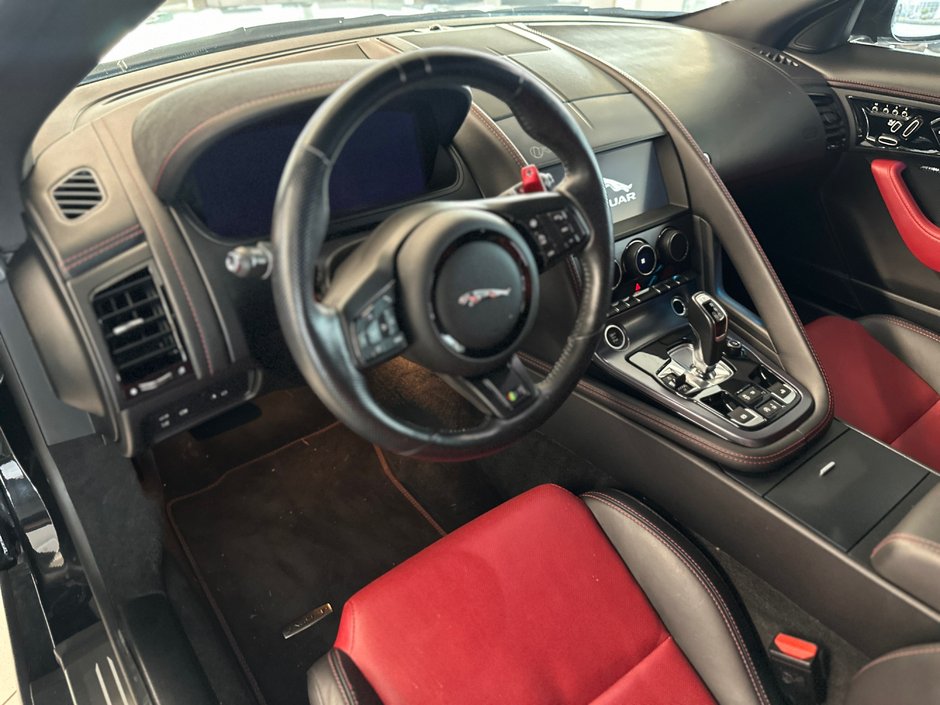 2022 Jaguar F-TYPE P575 R-10