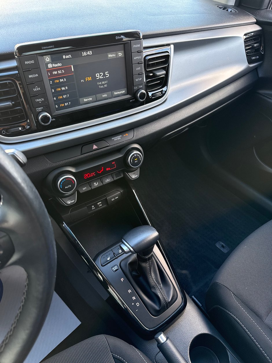 2020 Kia Rio 5-door-11