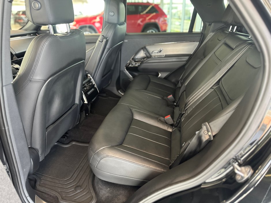 2023 Land Rover Range Rover Sport Dynamic S-24