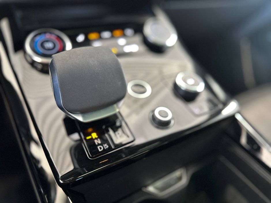 2023 Land Rover Range Rover Sport Dynamic S-18