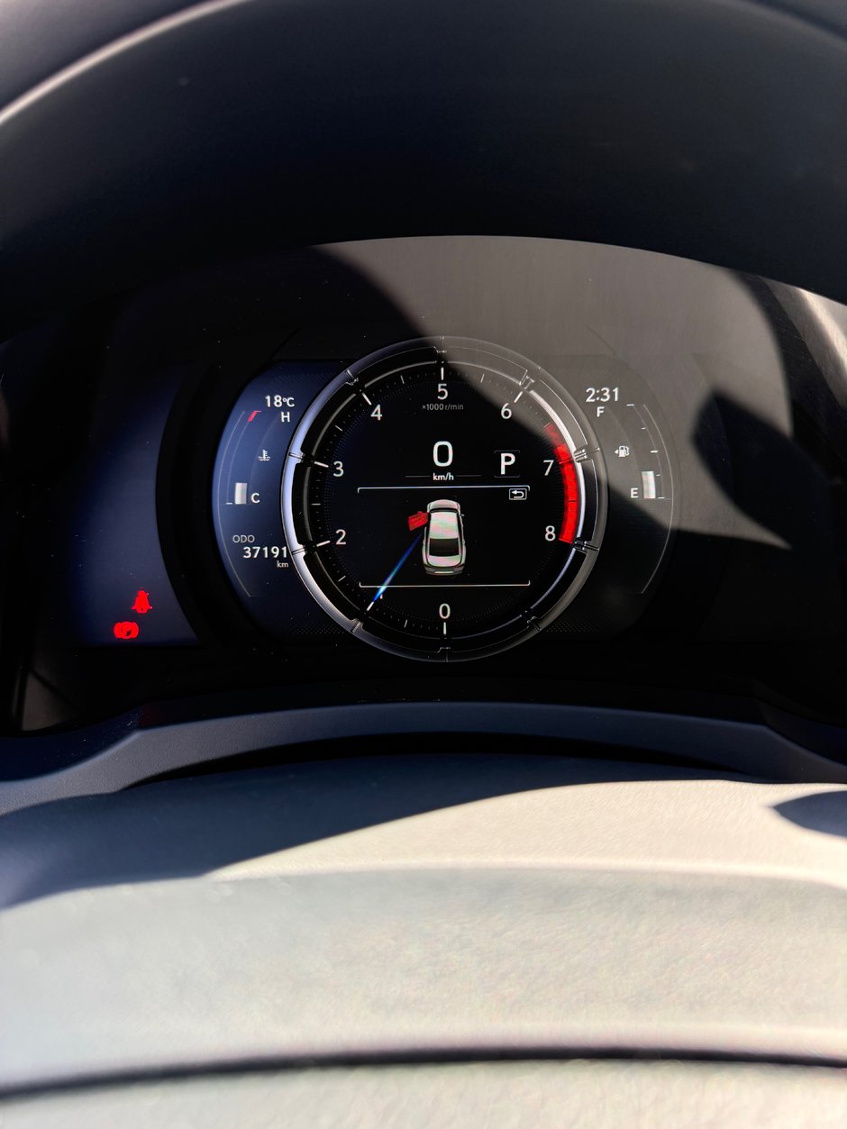 Lexus IS 300 2023-9