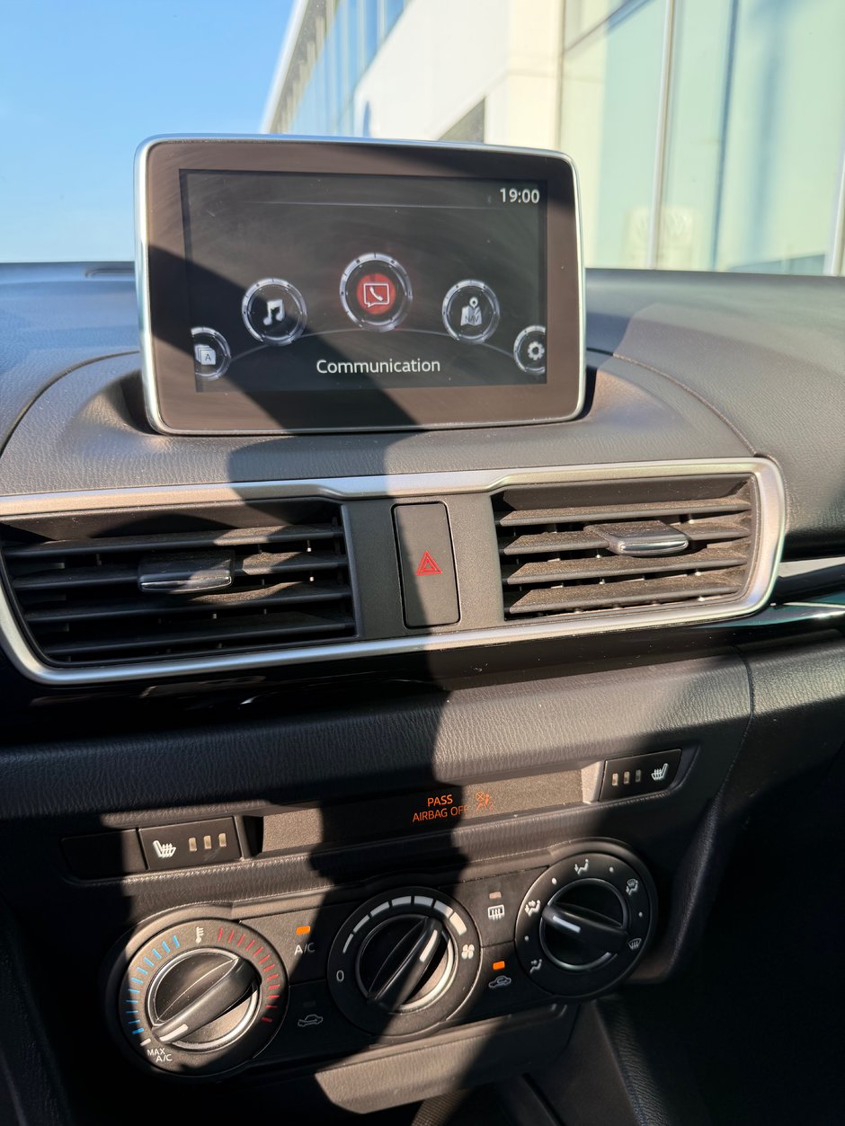 2015 Mazda 3 GS-15