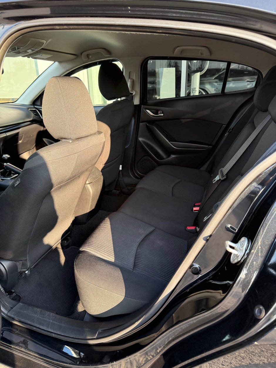 2015 Mazda 3 GS-8