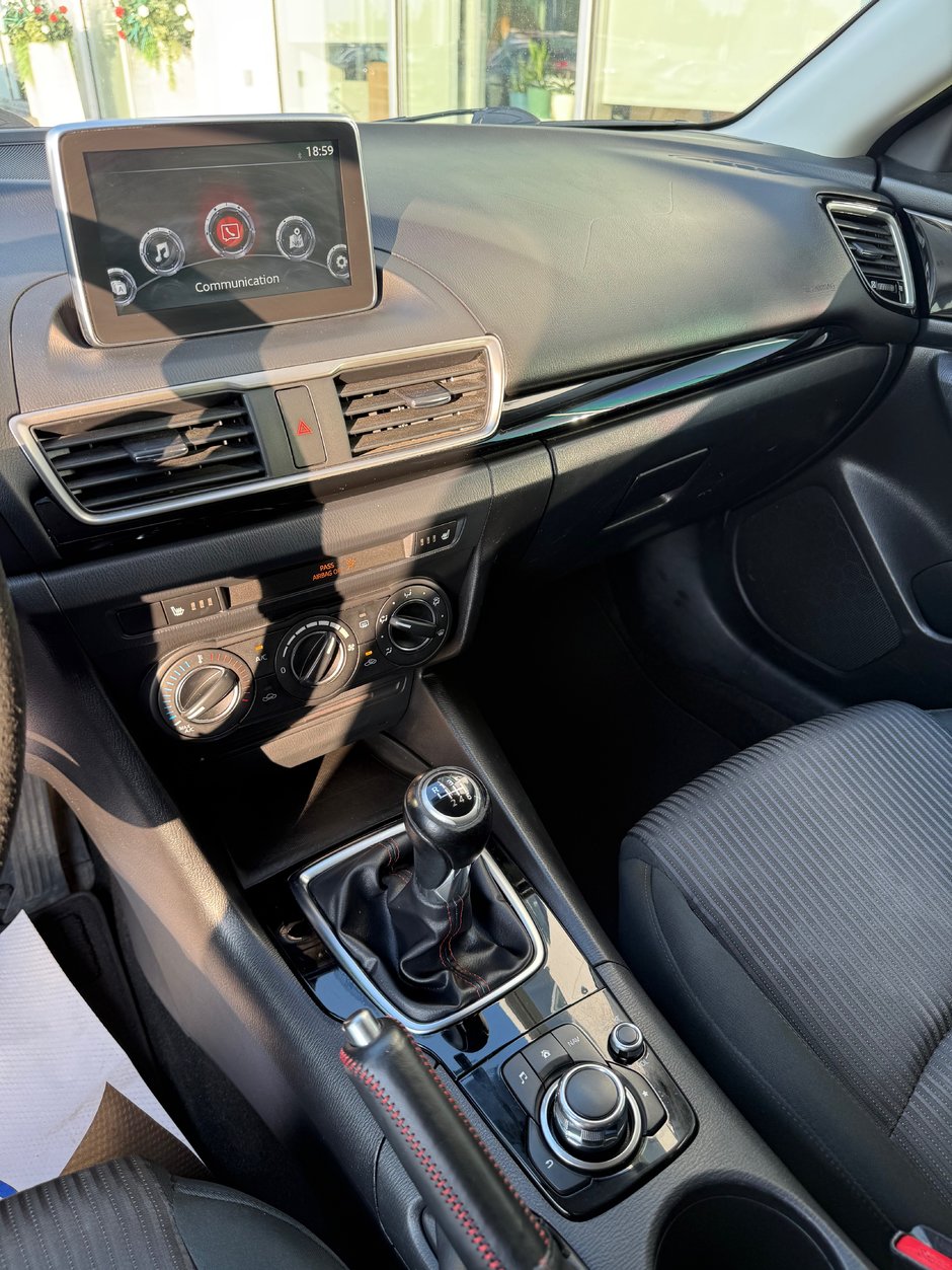 2015 Mazda 3 GS-14