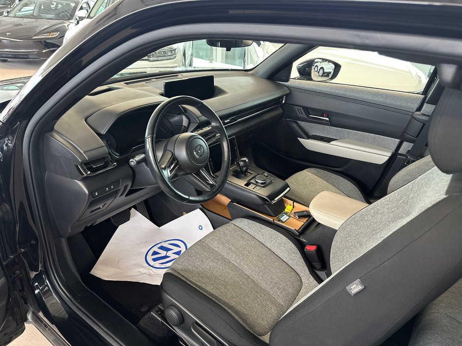 Mazda MX-30 EV GS 2023-11
