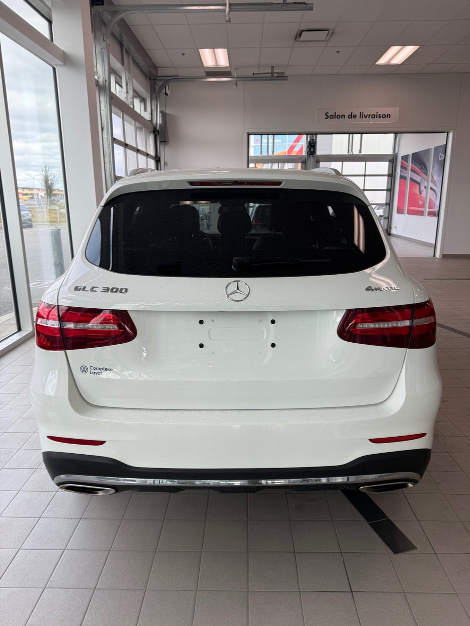 2018 Mercedes-Benz GLC 300-2
