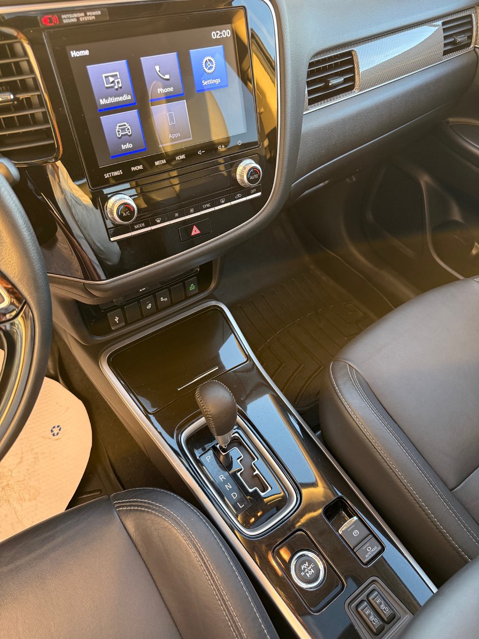 2020 Mitsubishi Outlander GT-15