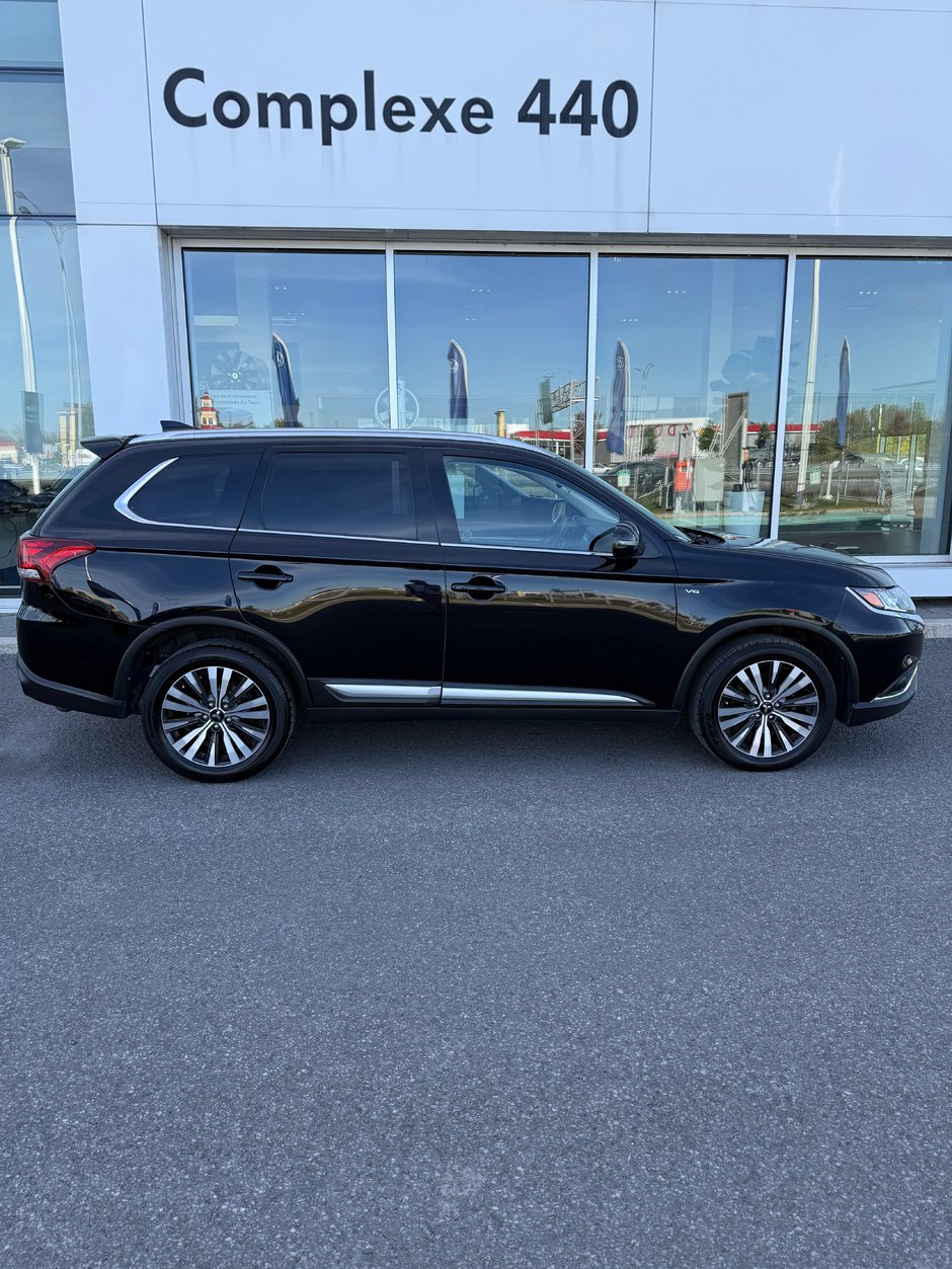 2020 Mitsubishi Outlander GT-1