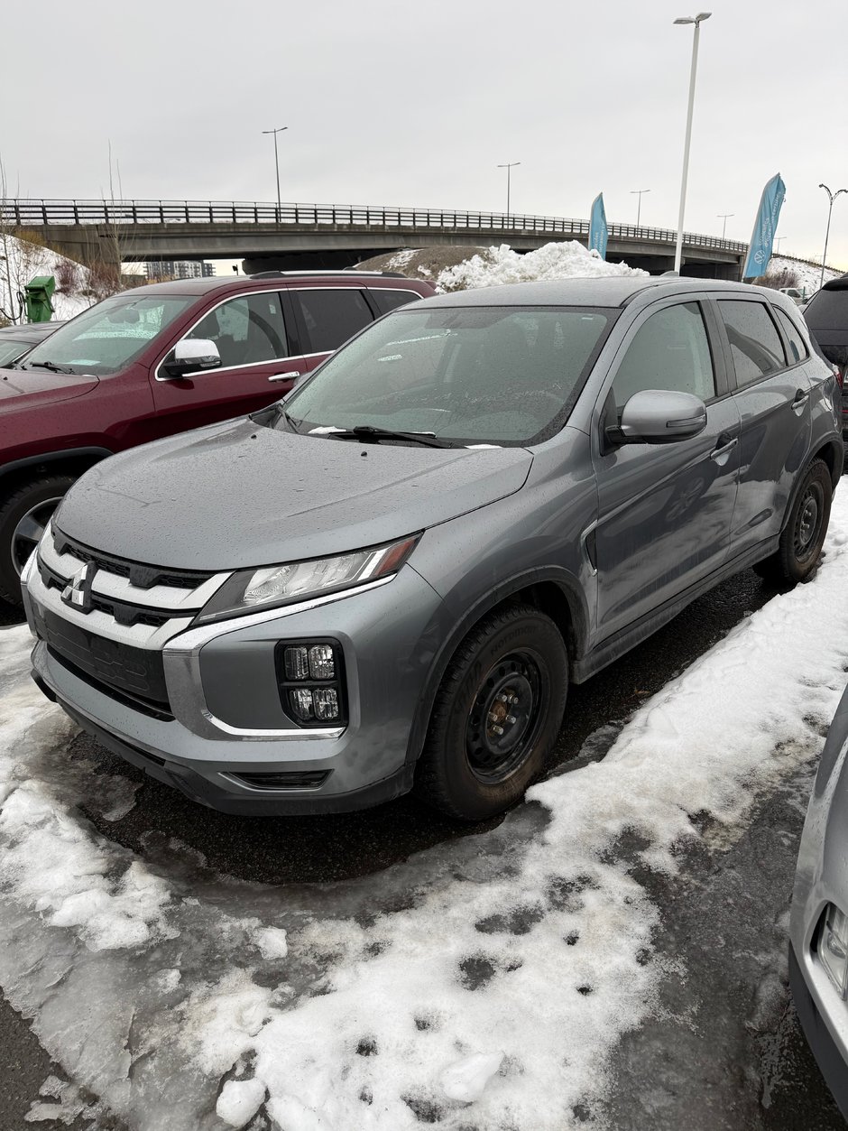 2023 Mitsubishi RVR-1