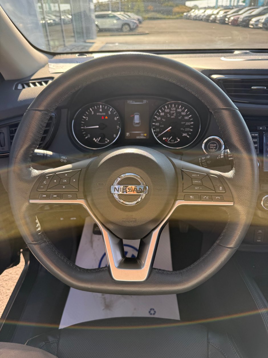2017 Nissan Rogue-20