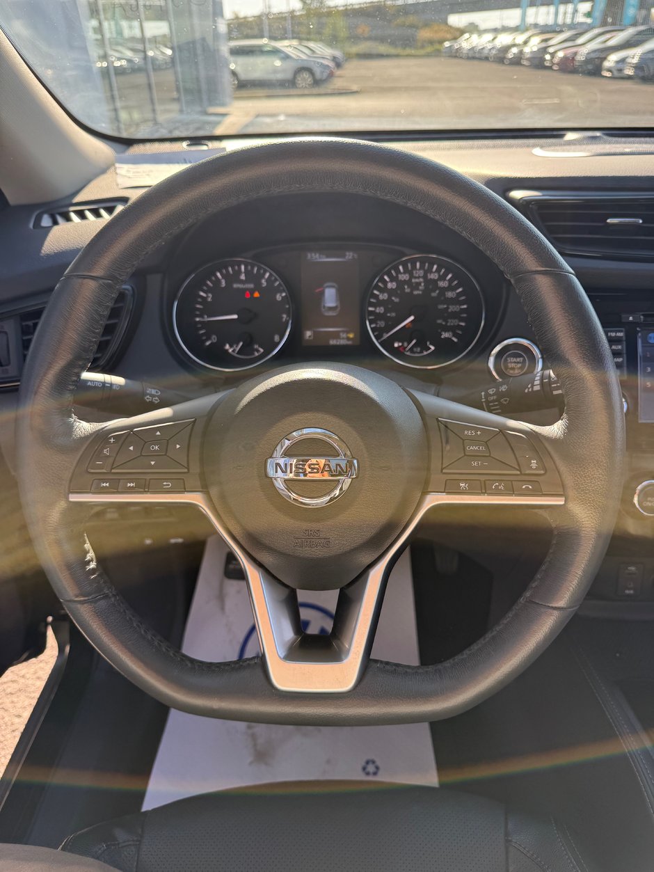 2017 Nissan Rogue-21