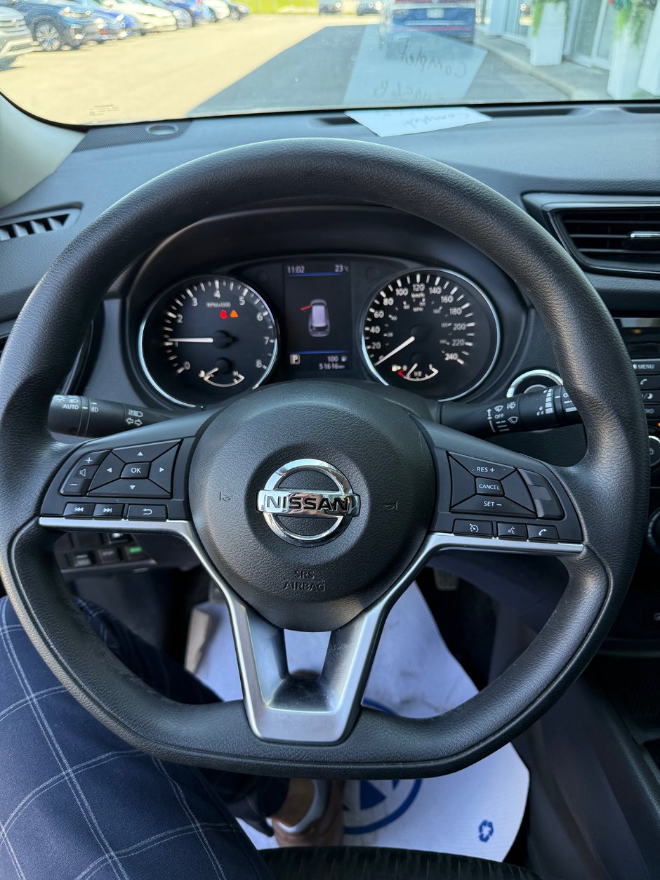 2018 Nissan Rogue Sv awd-11