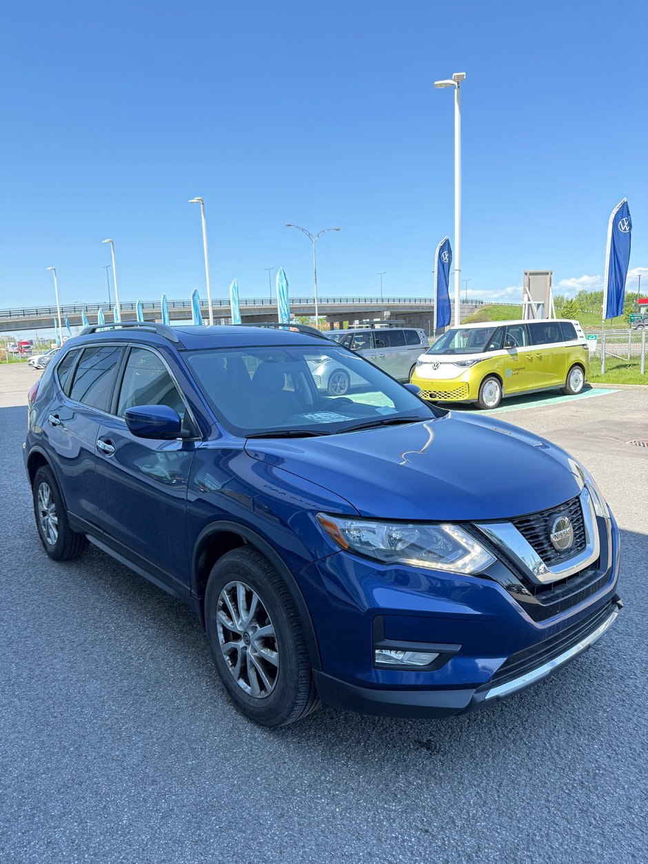 2018 Nissan Rogue Sv awd-2