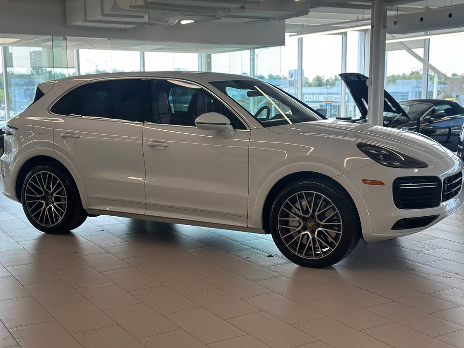 2019 Porsche Cayenne Turbo-1