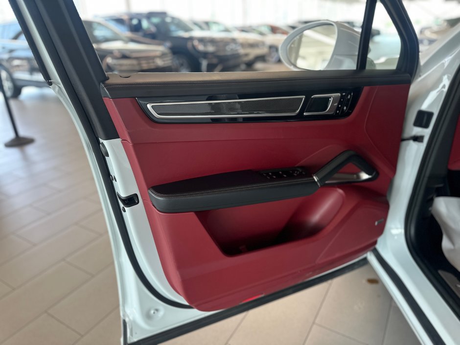 2019 Porsche Cayenne Turbo-17