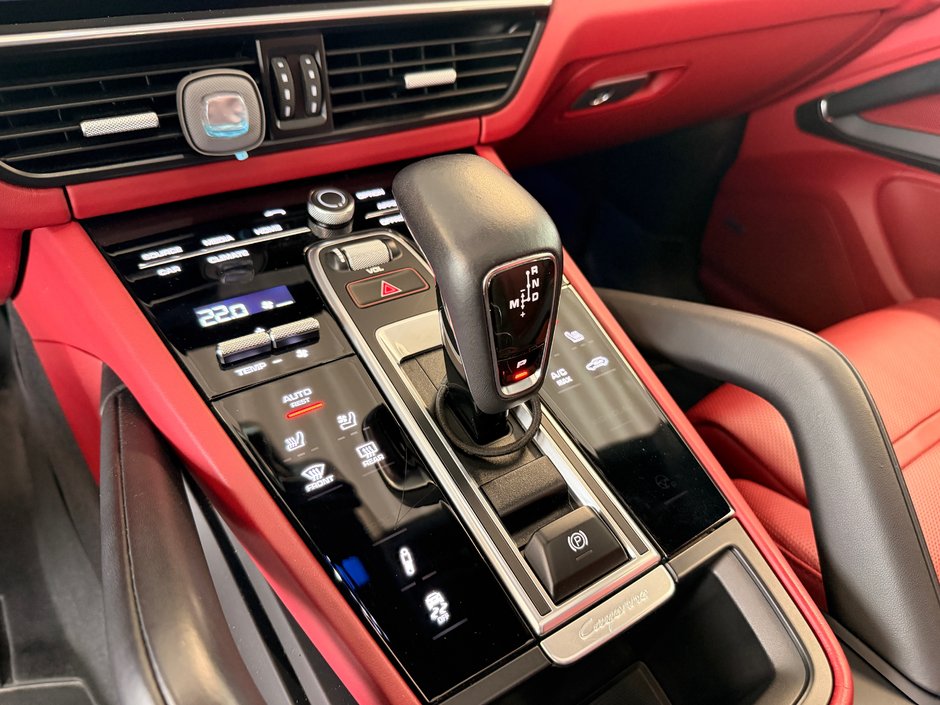 2023 Porsche Cayenne GTS-22