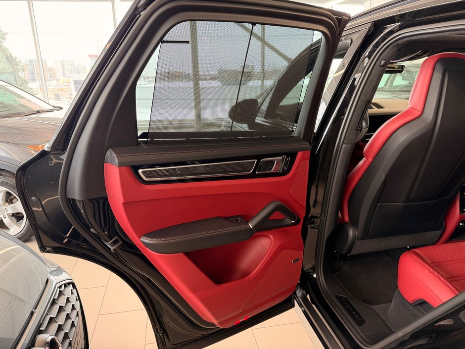 2023 Porsche Cayenne GTS-10