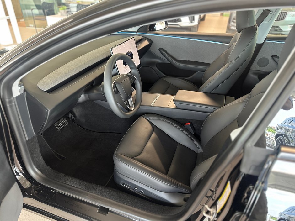 2024 Tesla MODEL 3 RWD long range-11