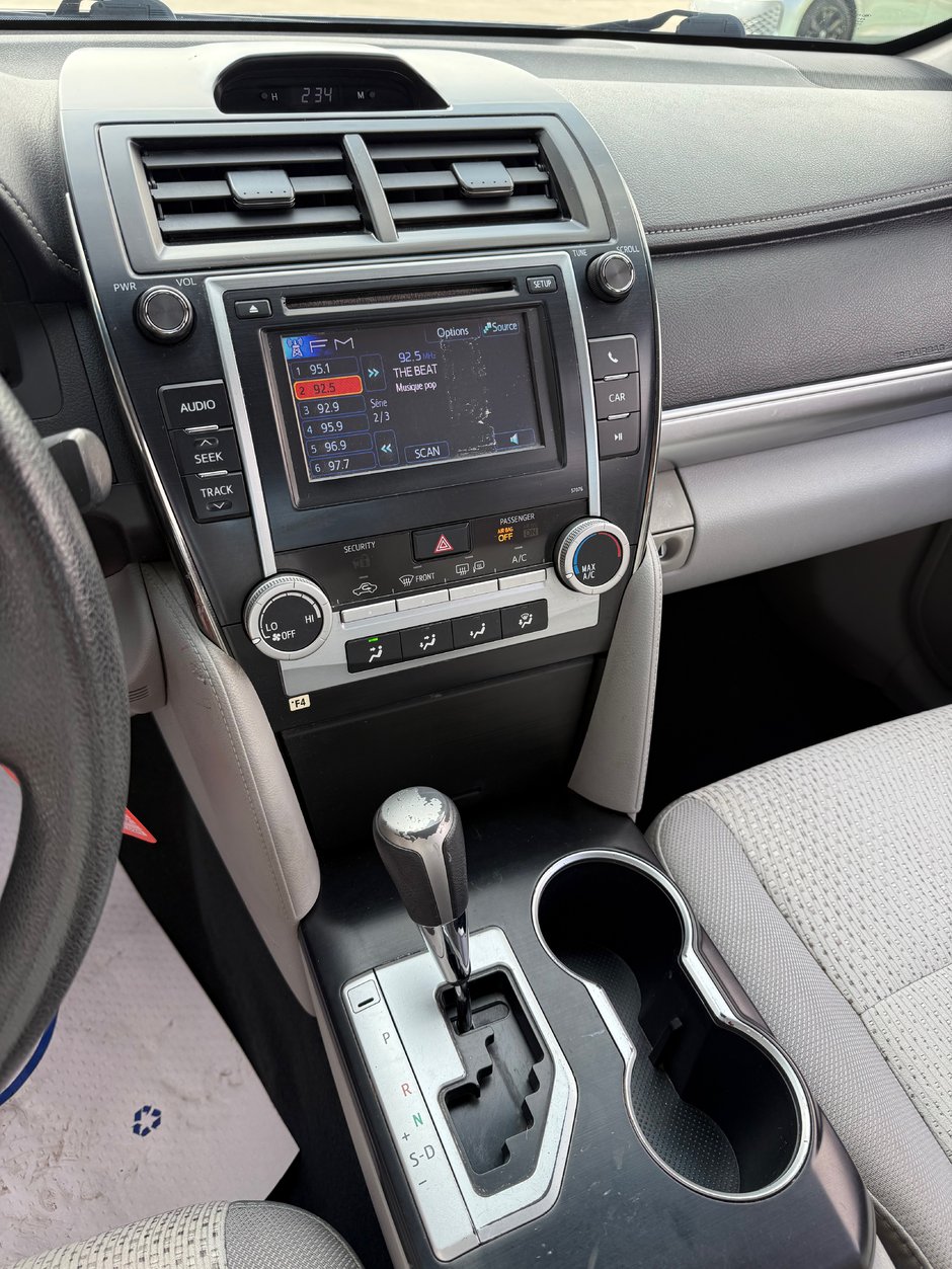Toyota Camry  2014-7