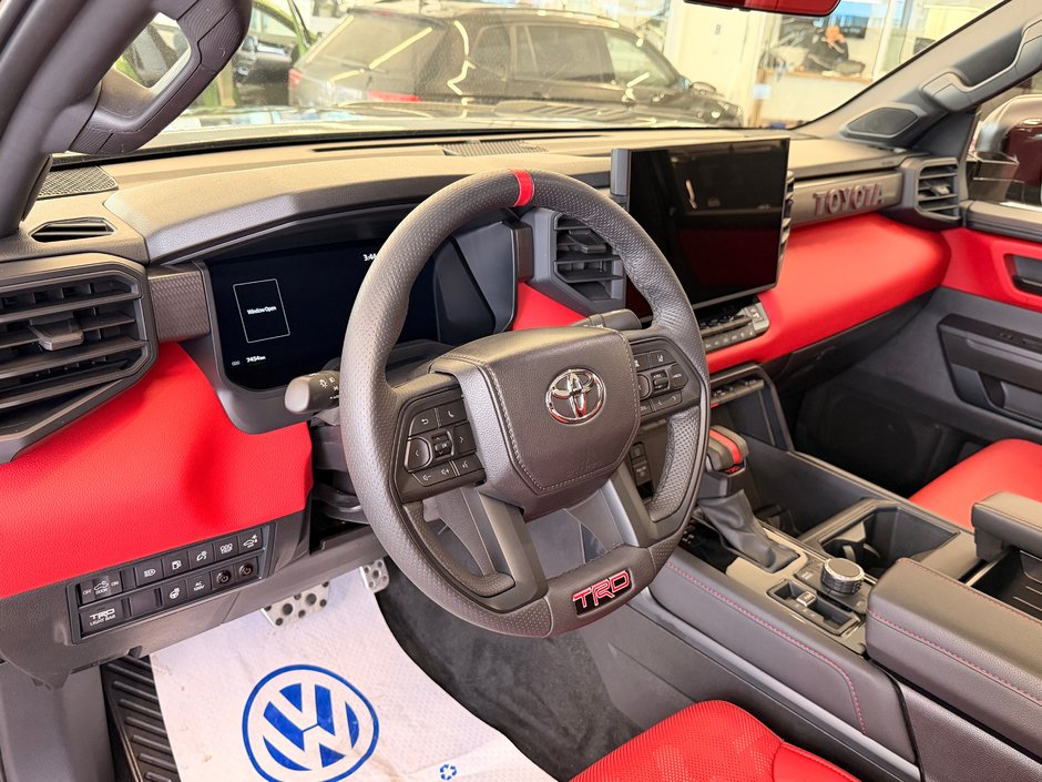 2025 Toyota Tundra Limited Hybrid-12