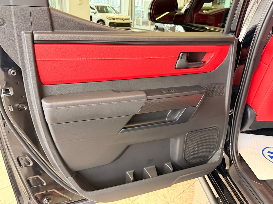 2025 Toyota Tundra Limited Hybrid-8