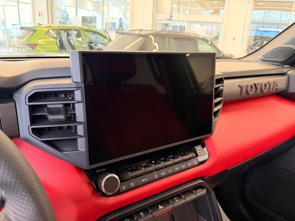 Toyota Tundra Limited Hybrid 2025-17