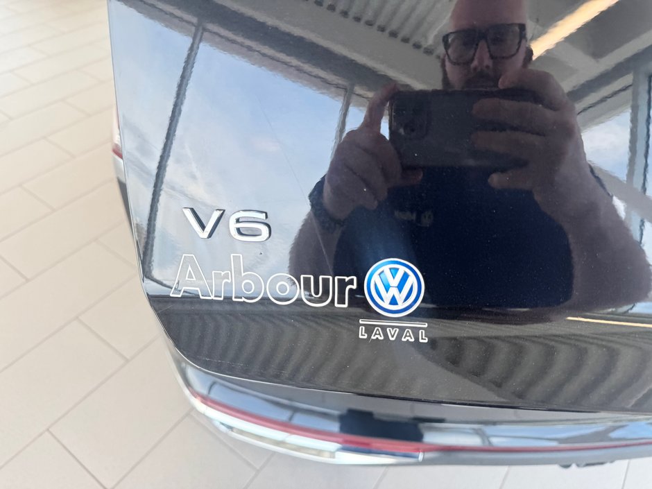 2021 Volkswagen Atlas Cross Sport Highline-19