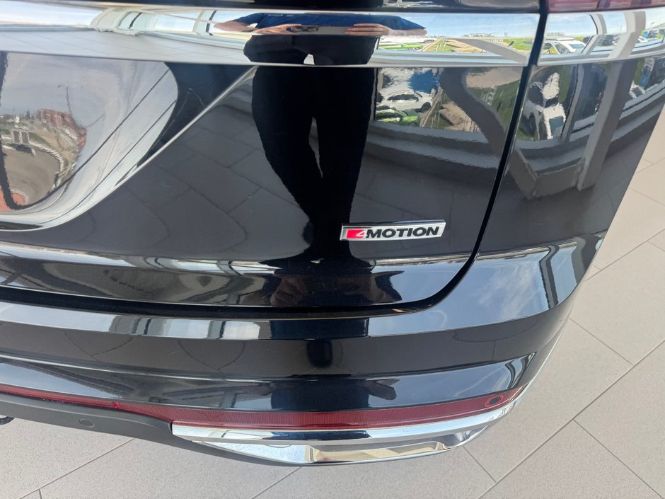 2021 Volkswagen Atlas Cross Sport Highline-15