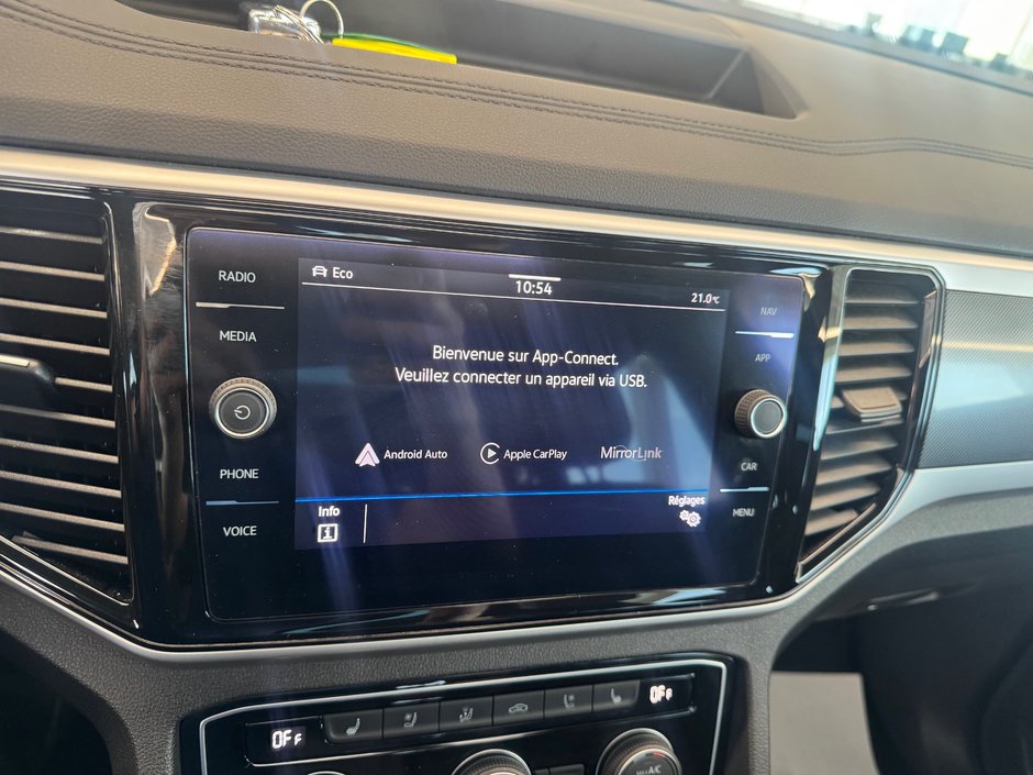 2021 Volkswagen Atlas Cross Sport Highline-24