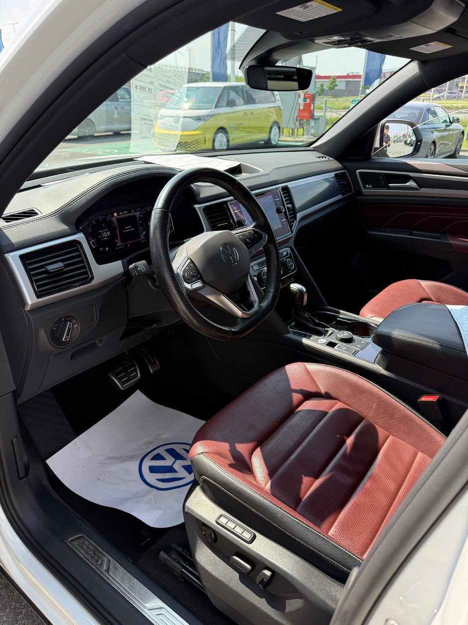 2021 Volkswagen Atlas Cross Sport Execline-6
