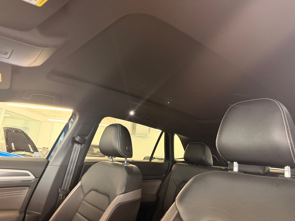 2021 Volkswagen Atlas Cross Sport Execline-15