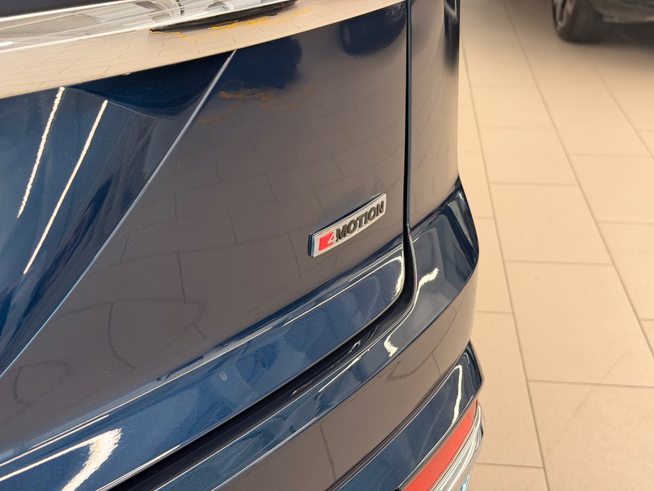 2021 Volkswagen Atlas Cross Sport Execline-5