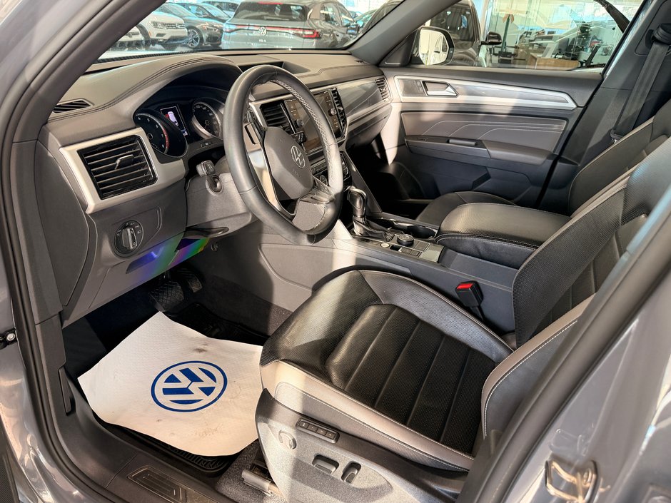 2021 Volkswagen Atlas Cross Sport Highline-12