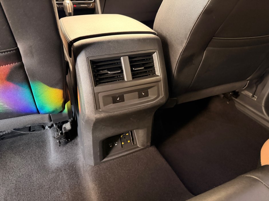 2021 Volkswagen Atlas Cross Sport Execline-12