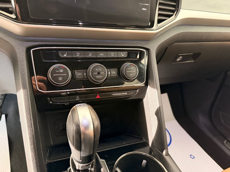 2021 Volkswagen Atlas Cross Sport Execline-23