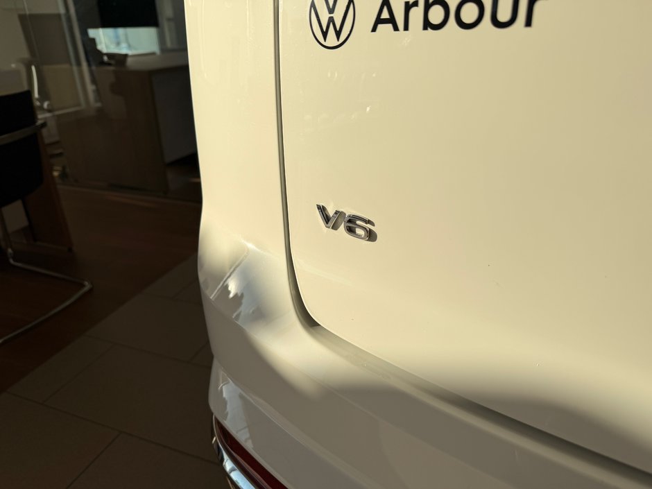 2021 Volkswagen Atlas Cross Sport Execline-6