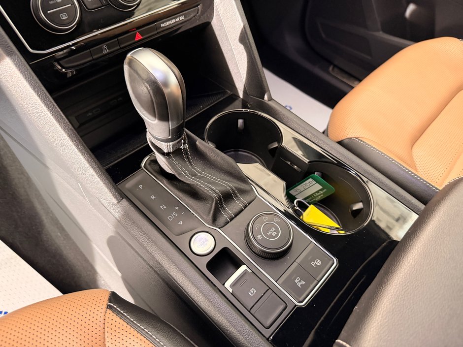 2021 Volkswagen Atlas Cross Sport Execline-24