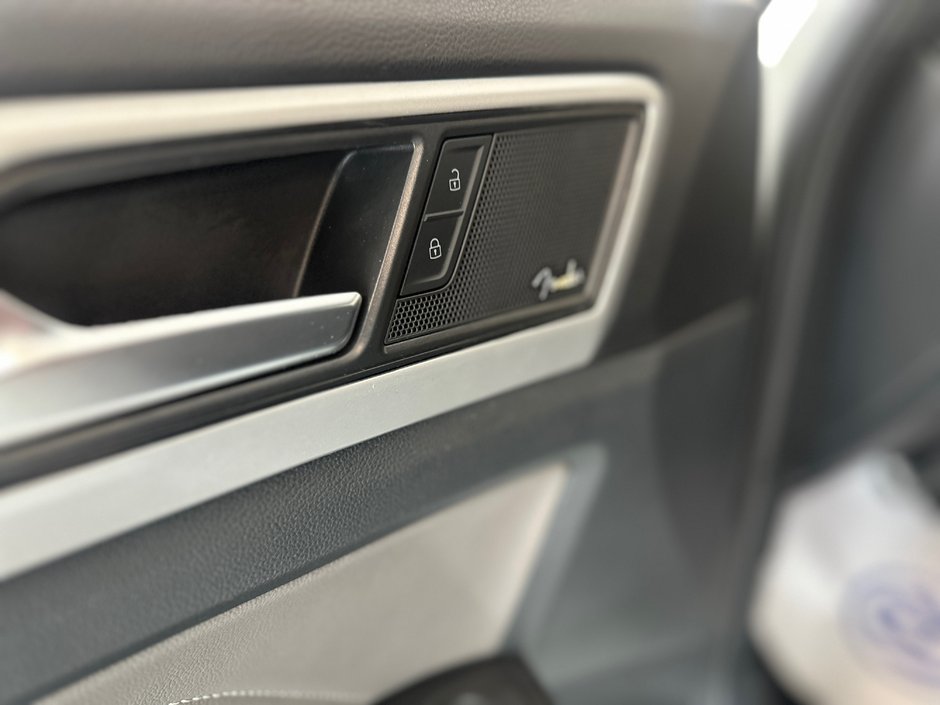 2022 Volkswagen Atlas Cross Sport Execline-14