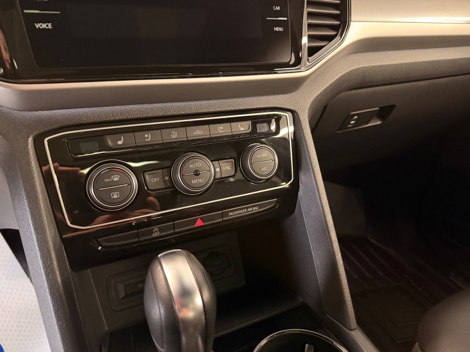 2022 Volkswagen Atlas Cross Sport Highline-24