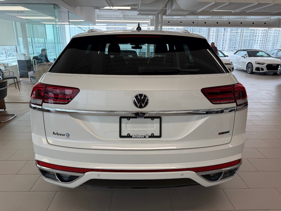 2022 Volkswagen Atlas Cross Sport Execline-4