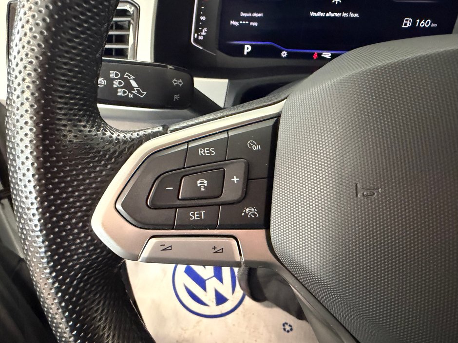 2022 Volkswagen Atlas Cross Sport Execline-15