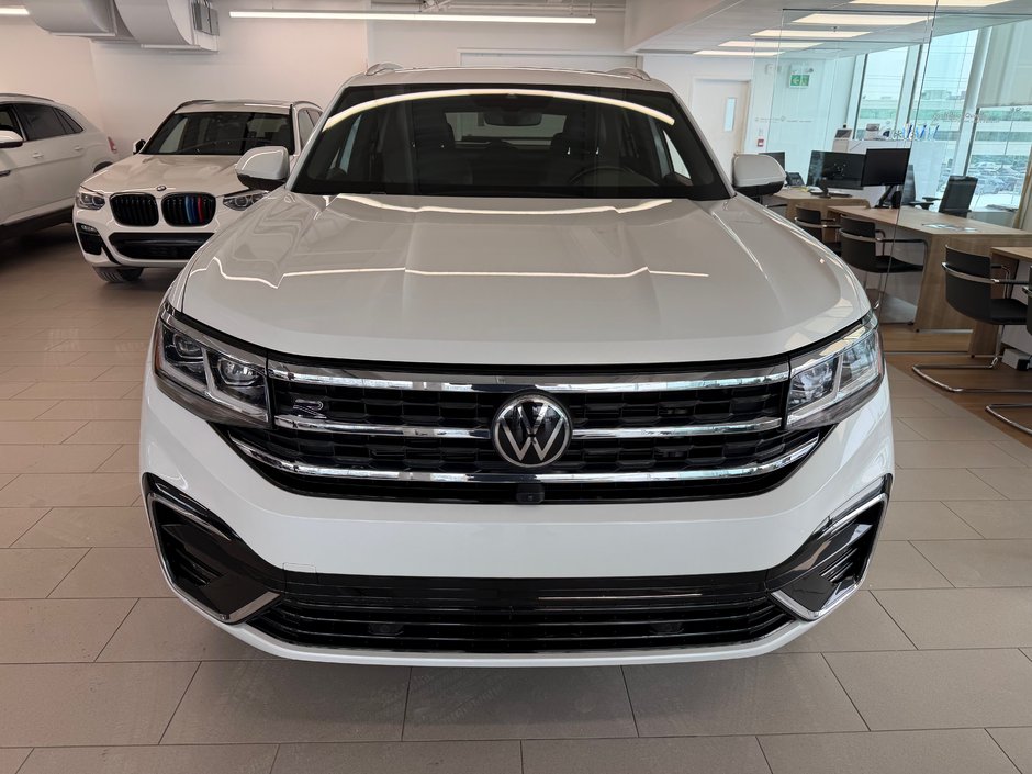 2022 Volkswagen Atlas Cross Sport Execline-1
