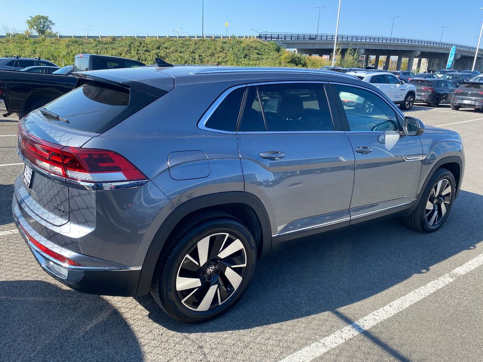2024 Volkswagen Atlas Cross Sport Highline-2