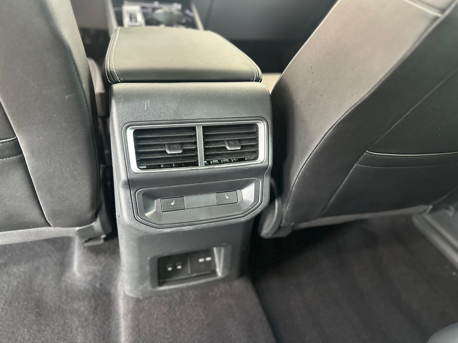 2024 Volkswagen Atlas Cross Sport Highline-12