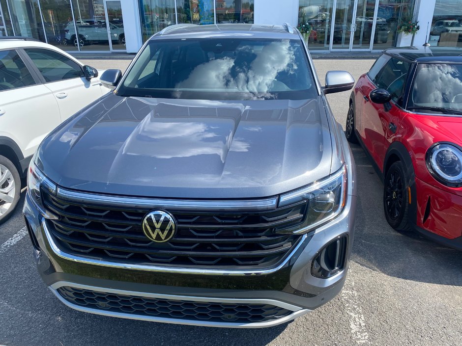 2024 Volkswagen Atlas Cross Sport Highline-3