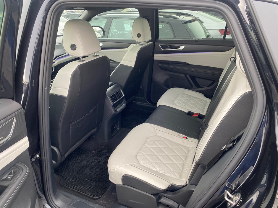 2025 Volkswagen Atlas Cross Sport Execline-9