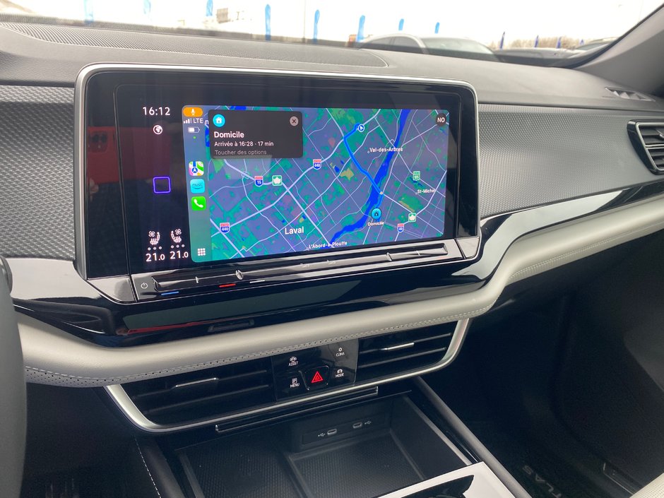 2025 Volkswagen Atlas Cross Sport Execline-11