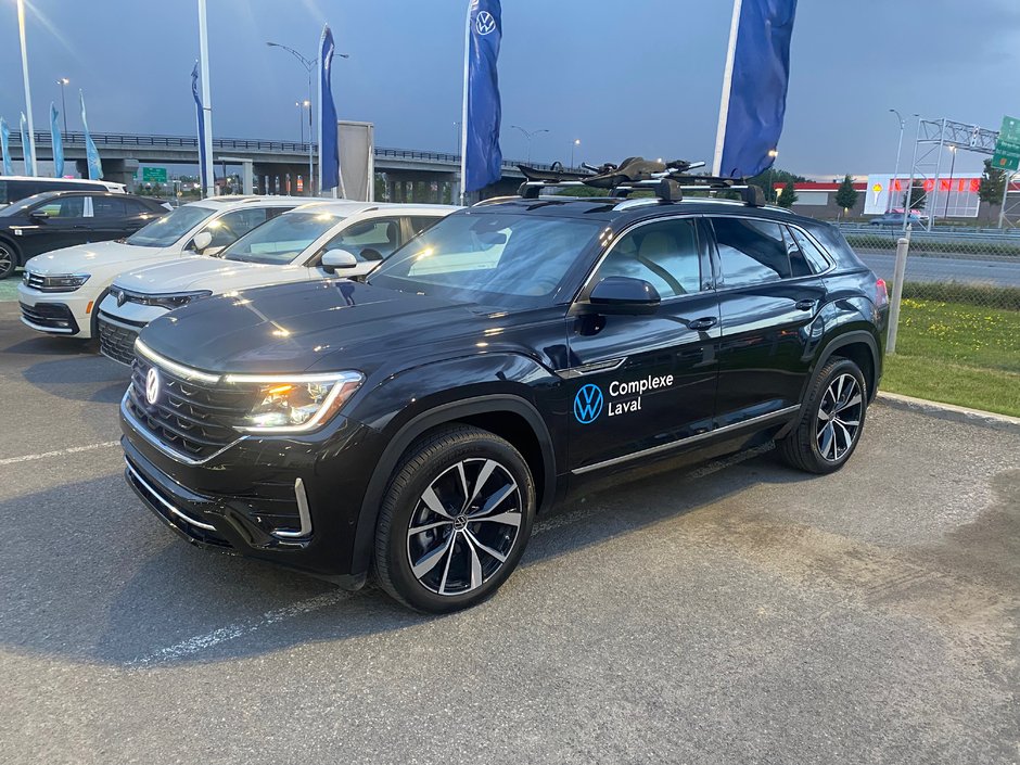 2025 Volkswagen Atlas Cross Sport Execline-0