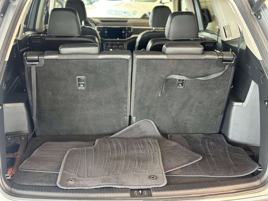 2021 Volkswagen Atlas Execline-11