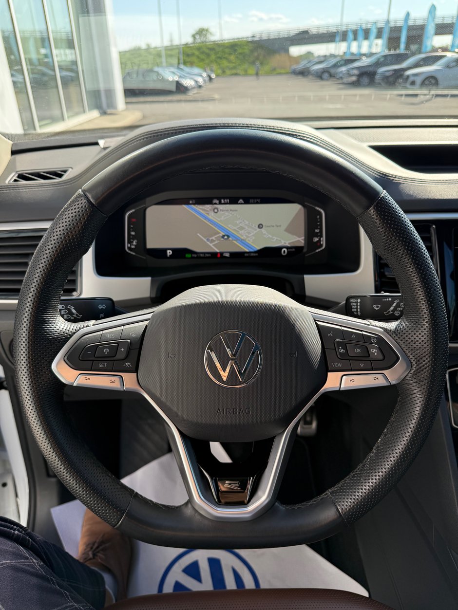 2023 Volkswagen Atlas Execline-11